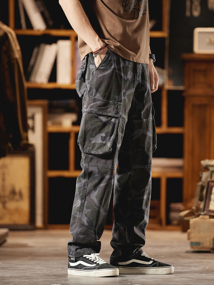Herren-Cargohose im American Vintage-Stil mit Camouflage-Muster