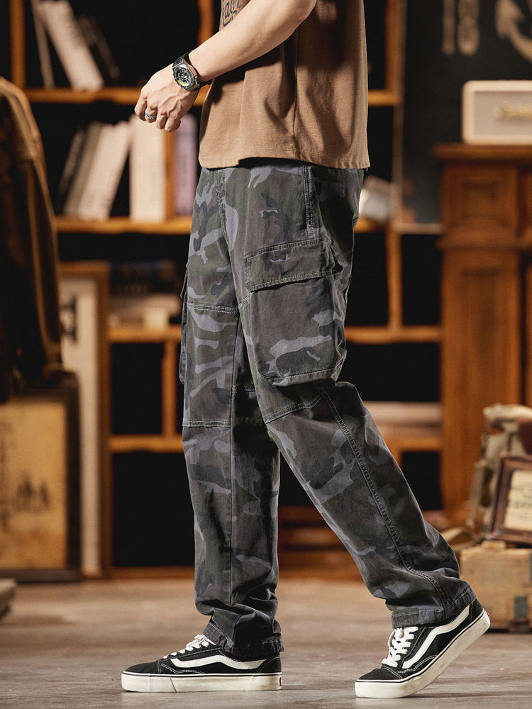 Herren-Cargohose im American Vintage-Stil mit Camouflage-Muster