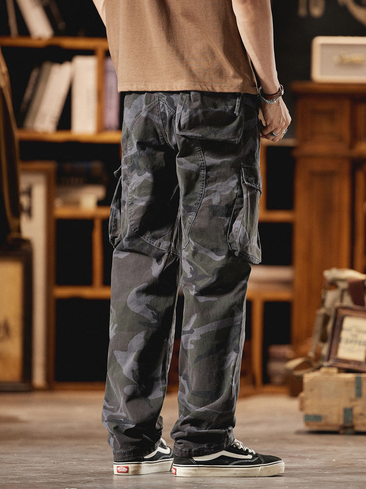 Herren-Cargohose im American Vintage-Stil mit Camouflage-Muster