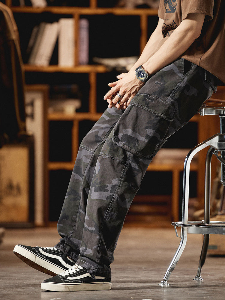 Herren-Cargohose im American Vintage-Stil mit Camouflage-Muster