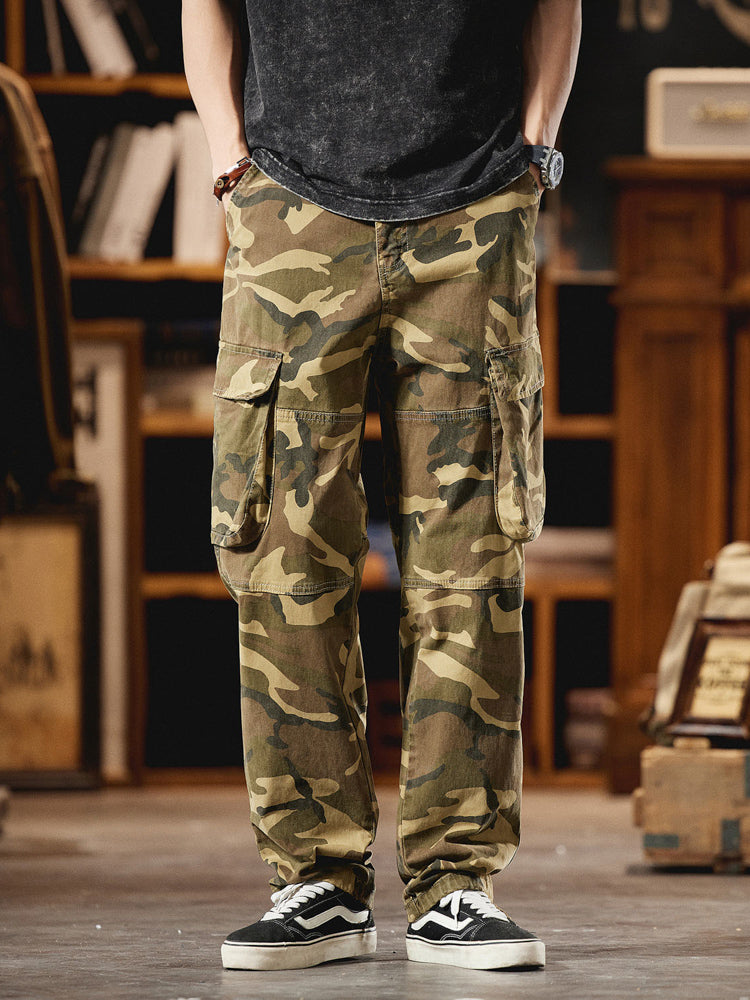 Herren-Cargohose im American Vintage-Stil mit Camouflage-Muster