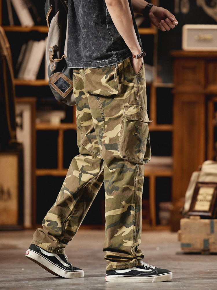 Herren-Cargohose im American Vintage-Stil mit Camouflage-Muster