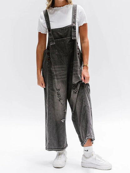 Locker sitzende Jeans-Latzhose im Used-Look