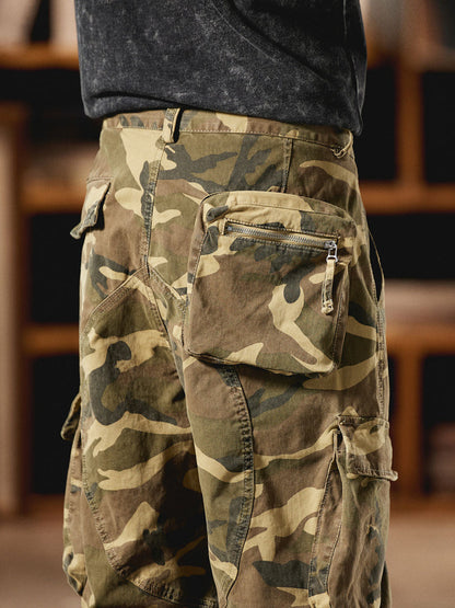 Herren-Cargohose im American Vintage-Stil mit Camouflage-Muster